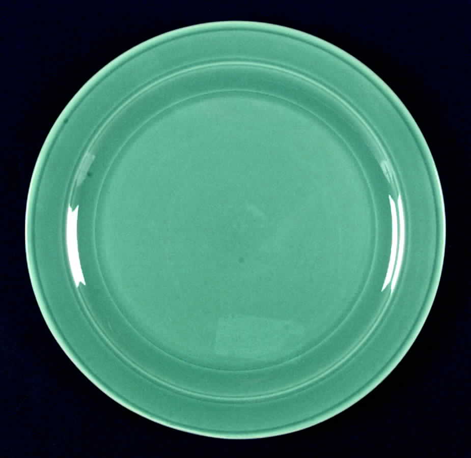 Early California Green Luncheon Plate by Metlox - Poppytrail - Vernon-1