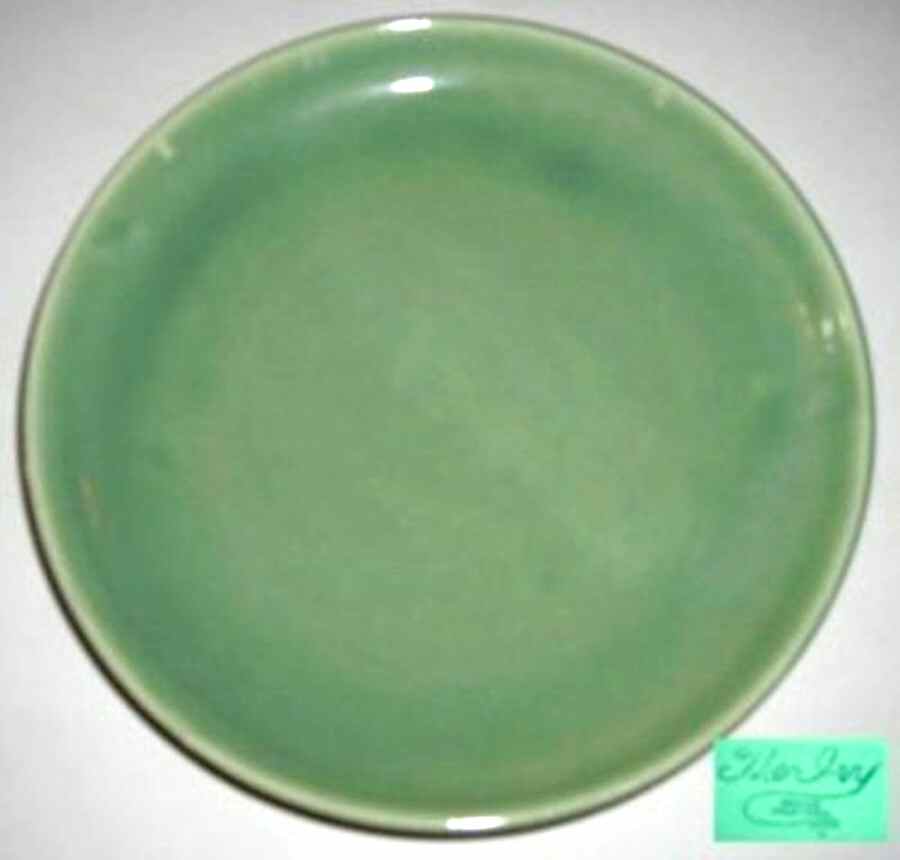 Galaxy Green Dinner Plate by Metlox - Poppytrail - Vernon-1