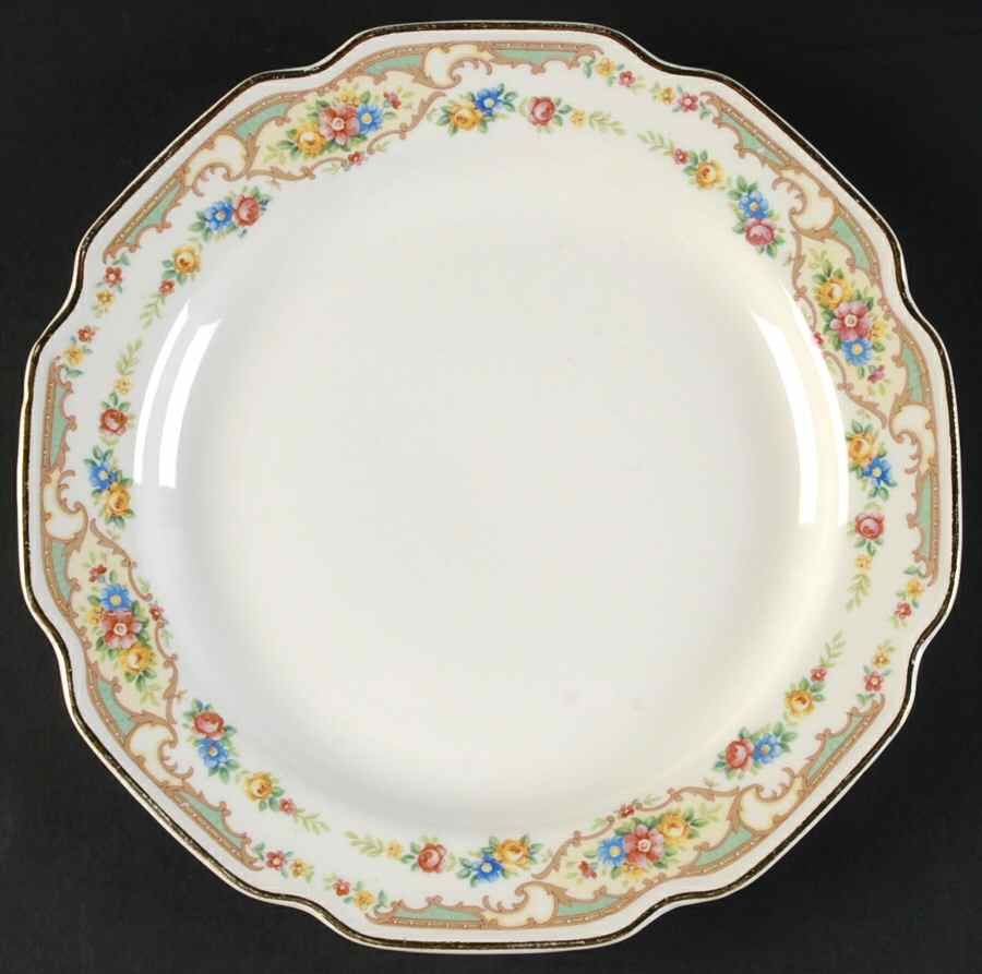 Mildred Luncheon Plate by Mount Clemens-1