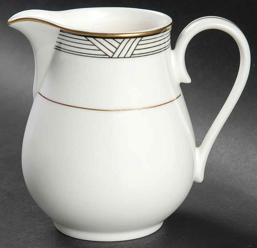 Empire House Creamer by Mikasa-1