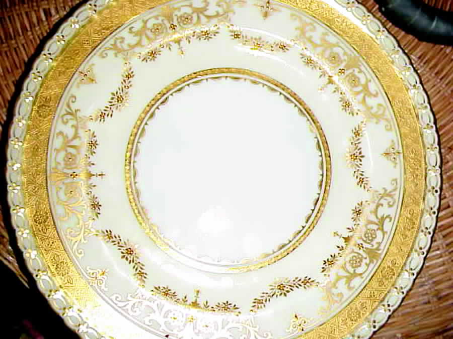 PA2083 Dinner Plate by Minton-1