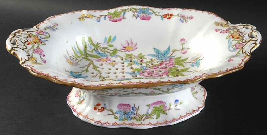 Cuckoo (Scalloped, White, Globe Backstamp) Large Pierced Berry Bowl by Minton-1