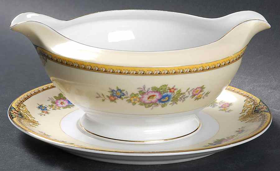 Uxbridge Gravy Boat with Attached Underplate by Meito-1