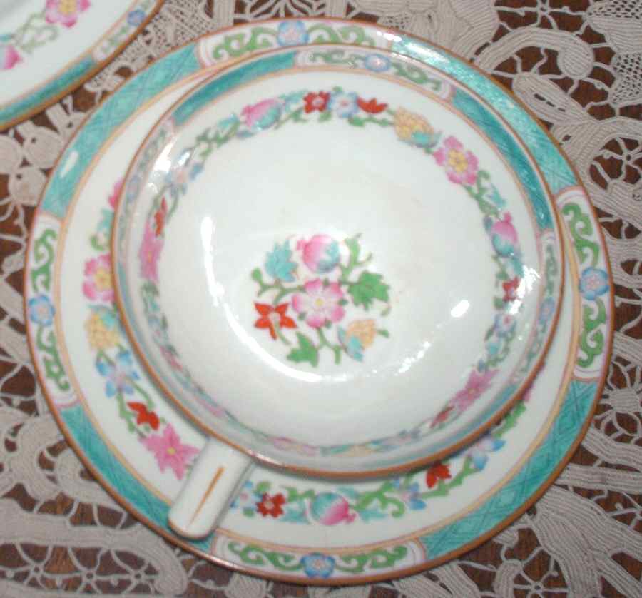 B828 Footed Cup & Saucer Set by Minton-1