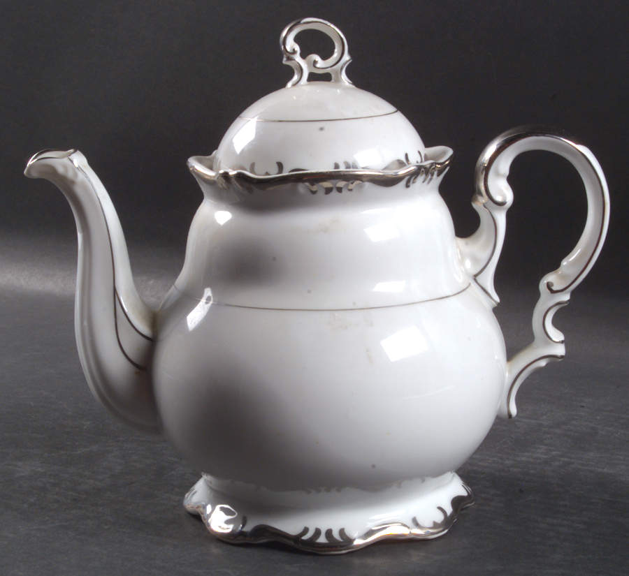 Simplicity Teapot & Lid by Modern China & Table Institute-1