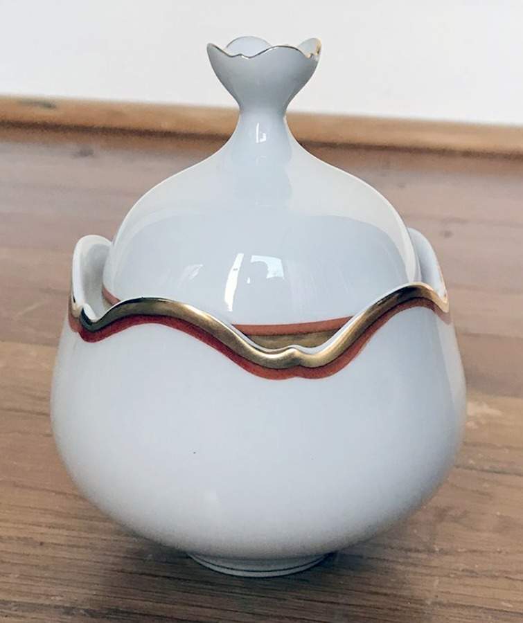 989903 Sugar Bowl & Lid by Meissen (Germany)-1