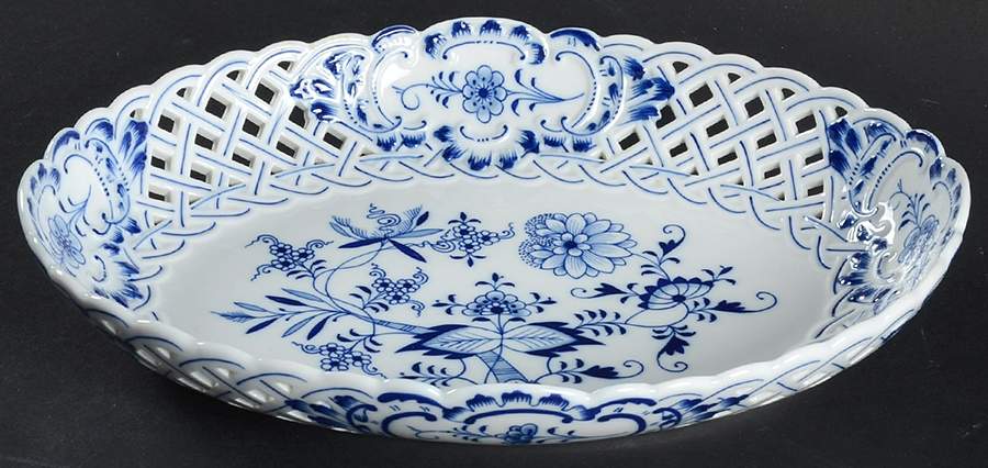 Blue Onion (Pierced, No Trim) 10" Pierced Oval Bowl by Meissen (Germany)-1