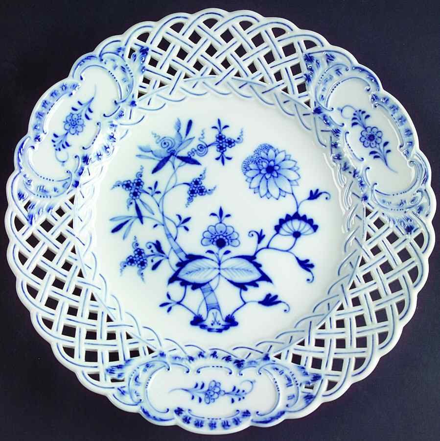 Blue Onion (Pierced, No Trim) Luncheon Plate by Meissen (Germany)-1