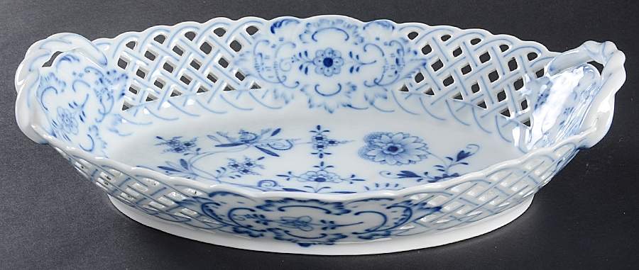 Blue Onion (Pierced, No Trim) 11" Oval Pierced Basket by Meissen (Germany)-1