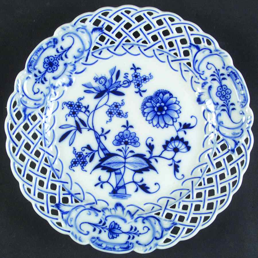 Blue Onion (Pierced, No Trim) Salad Plate by Meissen (Germany)-1