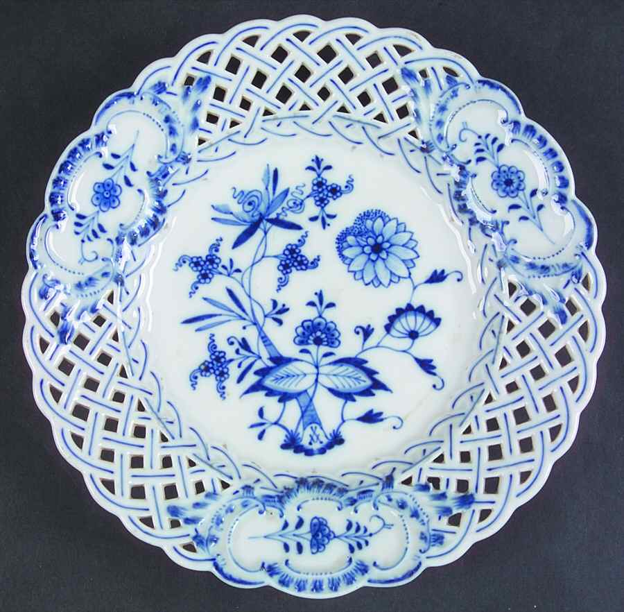 Blue Onion (Pierced, No Trim) Salad Plate by Meissen (Germany)-1