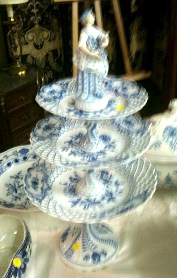 Blue Onion (Pierced, No Trim) 3 Tier Serving Tray by Meissen (Germany)-1