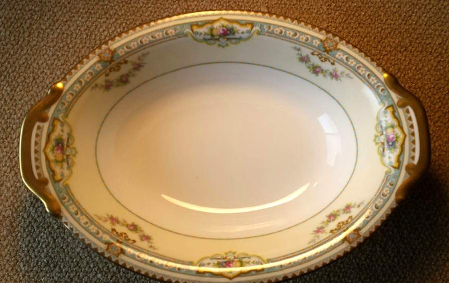 MEI600 9" Oval Vegetable Bowl by Meito-1