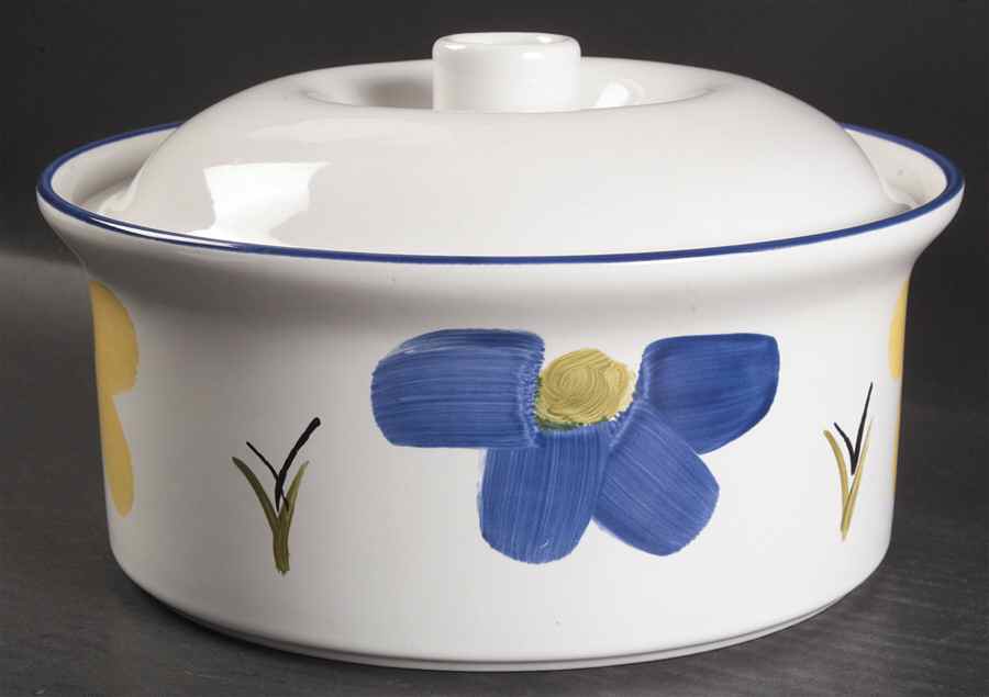 Italian Daisy 3 Quart Round Covered Casserole by Maxam (Italy-Portugal)-1