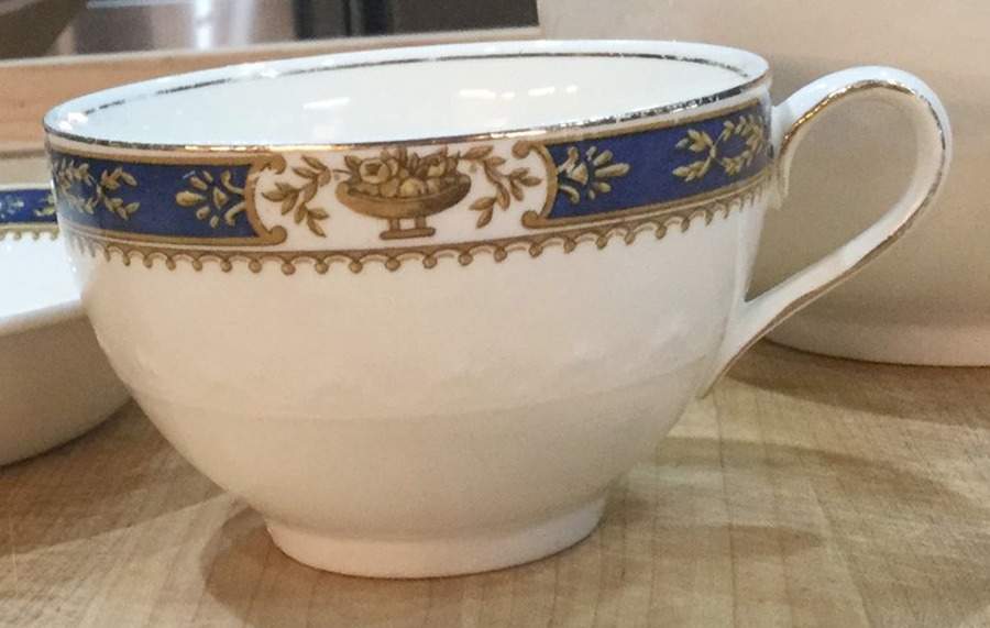 MEK75 Flat Cup by J & G Meakin-1