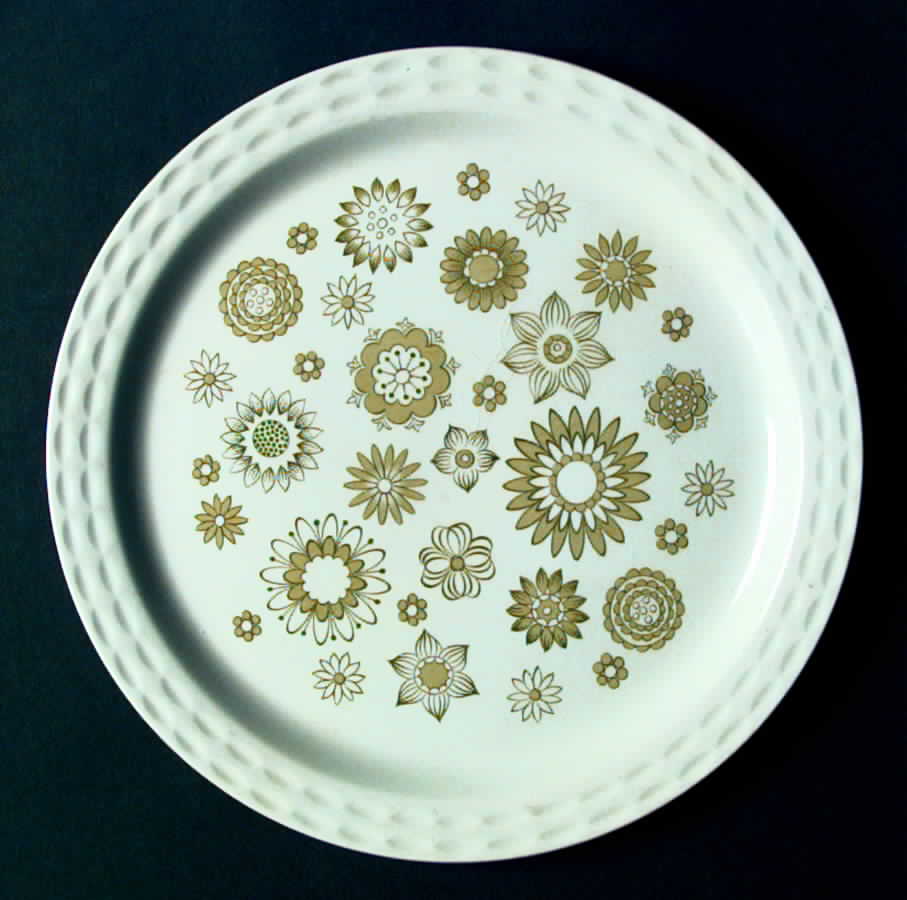 Green Corsage Dinner Plate by Myott Staffordshire-1