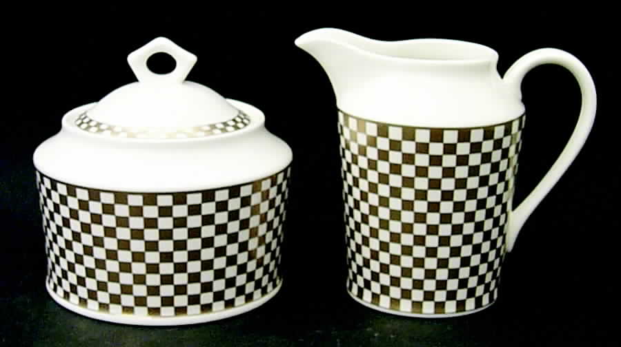 Vassar Gold Sugar Bowl & Lid by Mikasa-1