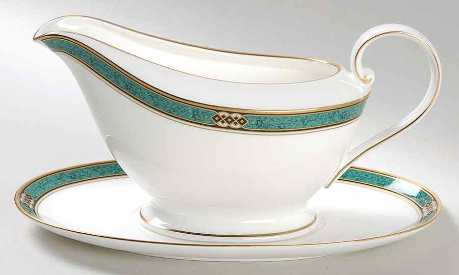 Emerald Bay Gravy Boat & Underplate by Mikasa-1