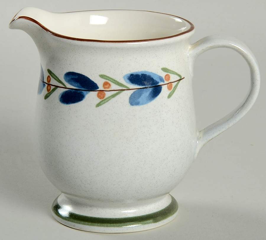 Blossom Fleur Creamer by Mikasa-1