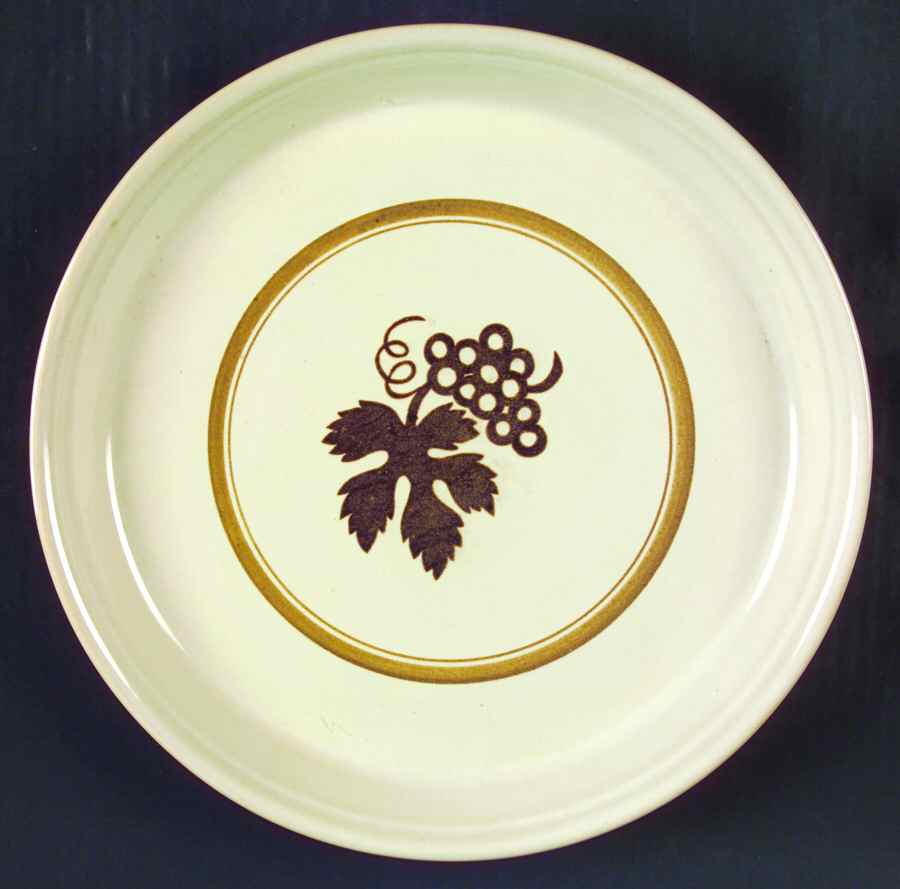 Vineyard Dinner Plate by Mikasa-1