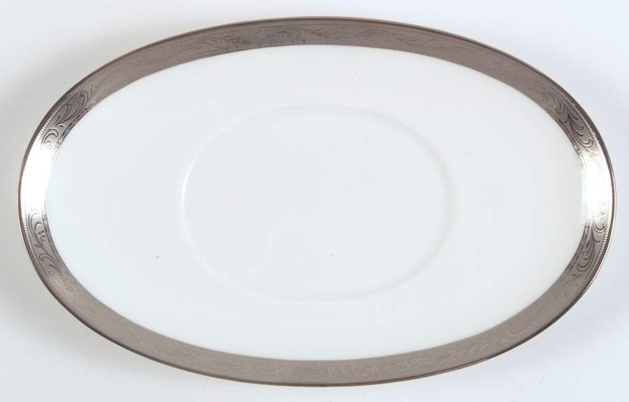 Crown Jewel Platinum Underplate for Gravy Boat by Mikasa-1