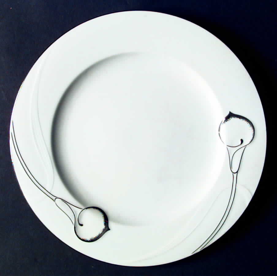Candlelight Silver Dinner Plate by Mikasa-1