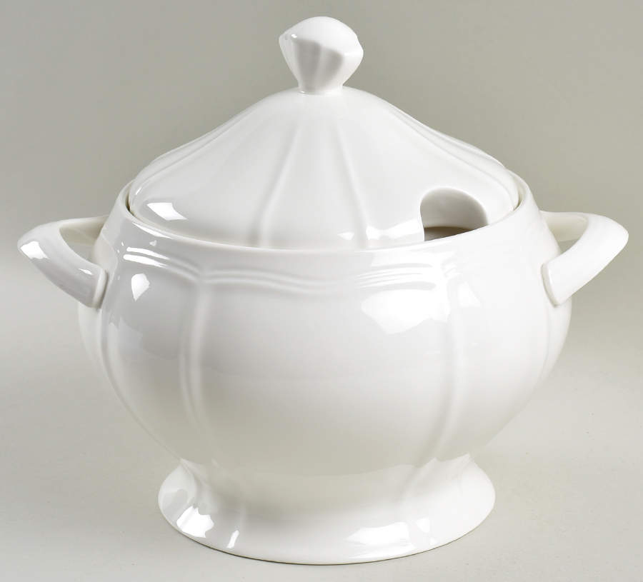 Antique White (Not Bone) Tureen & Lid by Mikasa-1