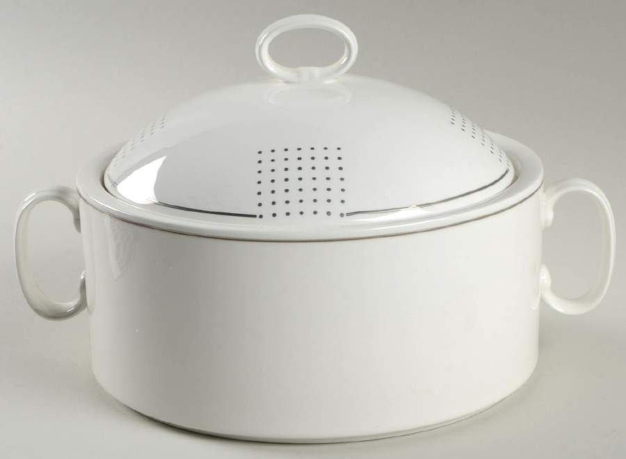 Pinpoint Silver 2 Qt Round Covered Casserole by Mikasa-1