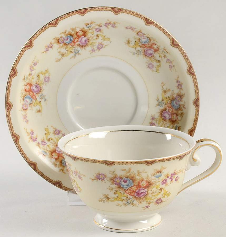 MEI647 Footed Cup & Saucer Set by Meito-1