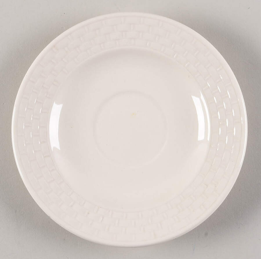 Wicker White Saucer by Metlox - Poppytrail - Vernon-1