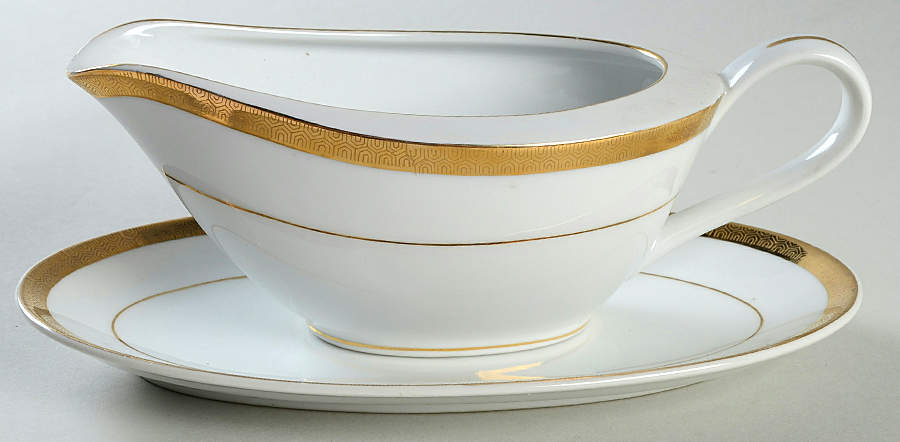Imperator Gravy Boat & Underplate/Relish by Mt Hira-1