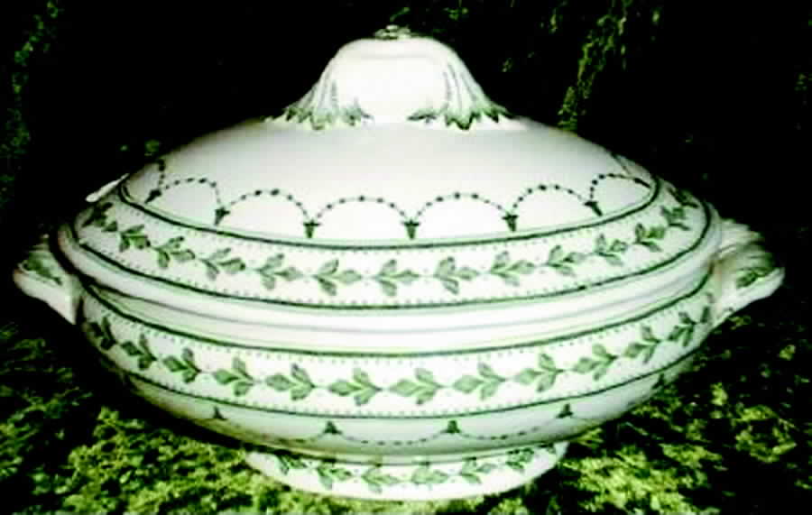 Fontainebleau Round Covered Vegetable by Minton-1