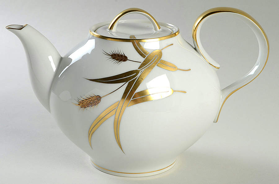 Midas (Cream Background, Japan) Teapot & Lid by Meito-1