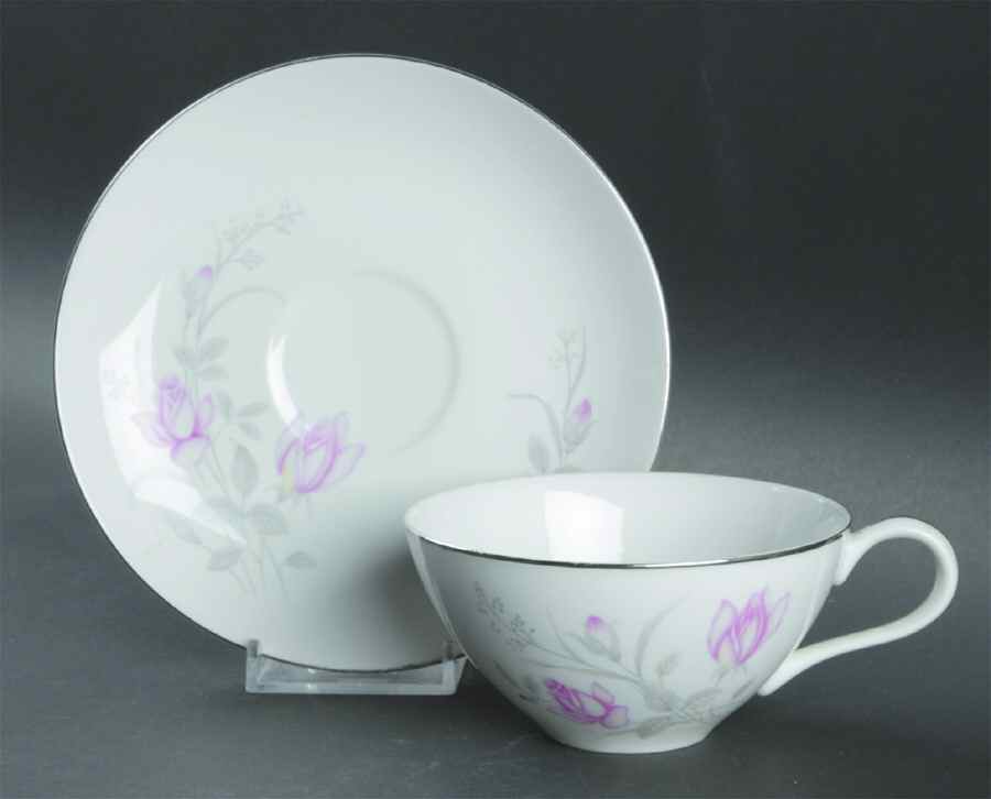Promenade Flat Cup & Saucer Set by Mikuni-1
