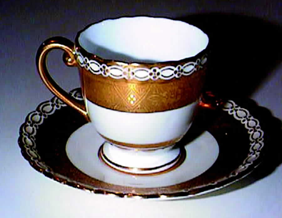 H4163 Footed Cup & Saucer Set by Minton-1