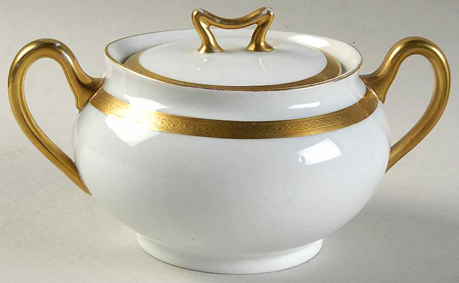 MUE81 Sugar Bowl & Lid by Paul Muller-1