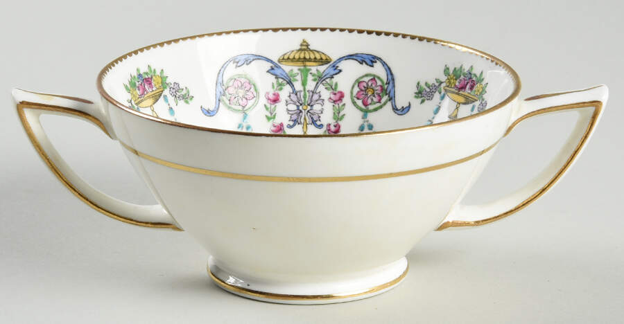H3194 Footed Bouillon Cup by Minton-1