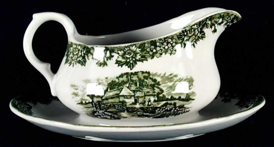 English Village Green Gravy Boat with Attached Underplate by Alfred Meakin-1