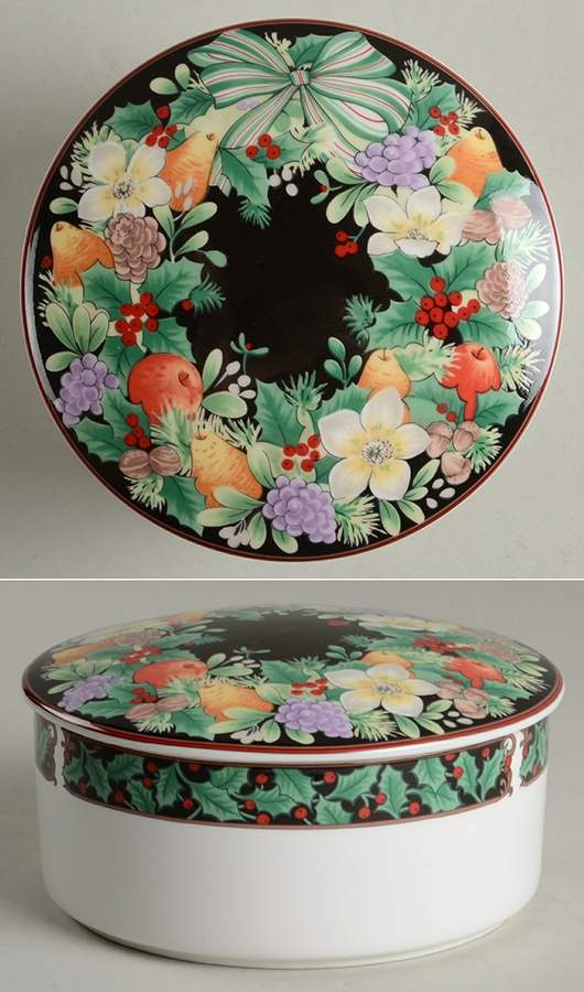Festive Wreath 4" Round Box & Lid by Mikasa-1