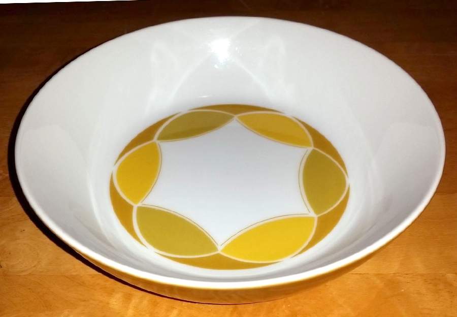 Fantasy (B1361, Pivotal) Coupe Cereal Bowl by Mikasa-1