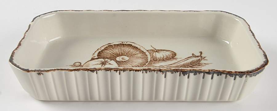 MDW19 9" Rectangular Baker by W R Midwinter Ltd-1