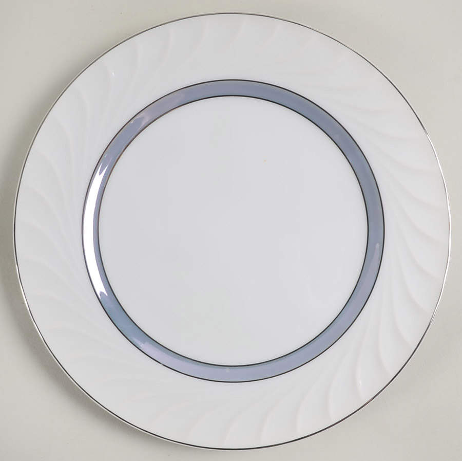 Delmonico Salad Plate by Meito-1