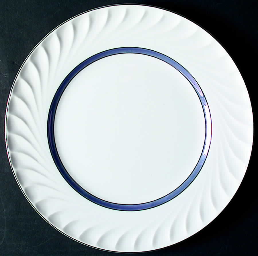Delmonico Dinner Plate by Meito-1