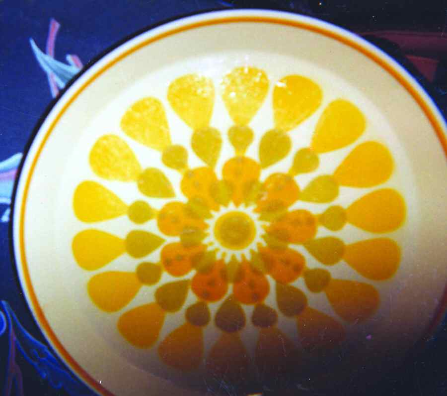 Fanta 12" Chop Plate (Round Platter) by Mikasa-1