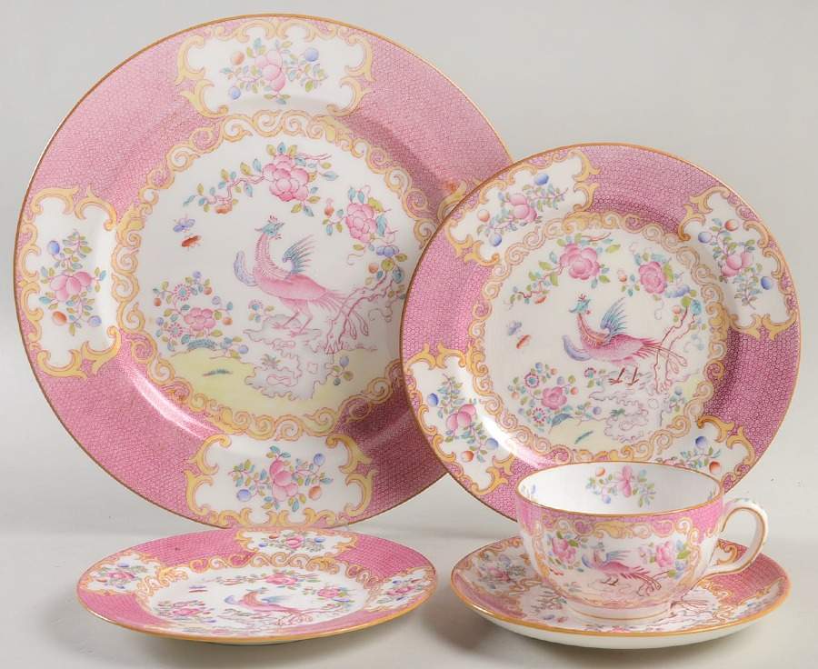Cockatrice Pink (Smooth, Globe Backstamp) 5 Piece Place Setting by Minton-1