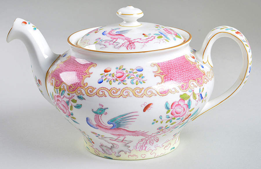 Cockatrice Pink (Smooth, Globe Backstamp) Small Teapot & Lid by Minton-1