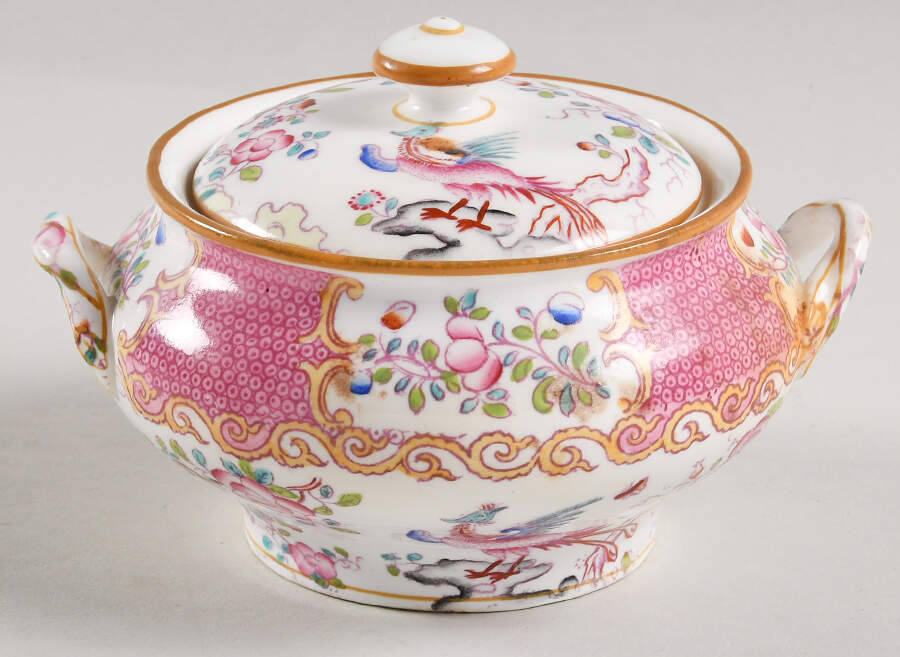 Cockatrice Pink (Smooth, Globe Backstamp) Sugar Bowl & Lid by Minton-1