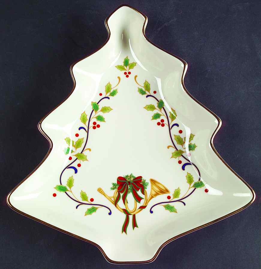 Holiday Elegance Small Tree Shaped Dish by Mikasa-1