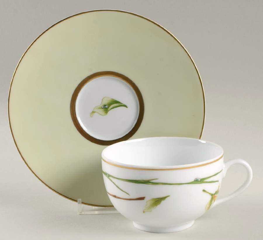 Jardin De Flore (Envie Shape) Flat Cup & Saucer Set by Medard de Noblat-1