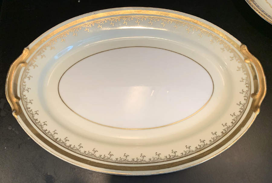 Estre 11" Oval Serving Platter by M Japan-1